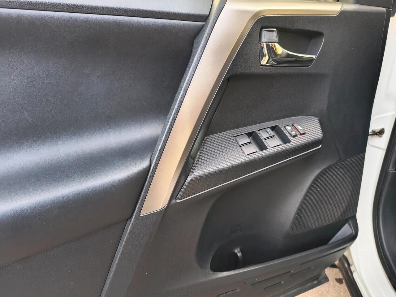 TOYOTA RAV4 UNICOPROPRIETARIO 2.2 DIESEL LOUNGE