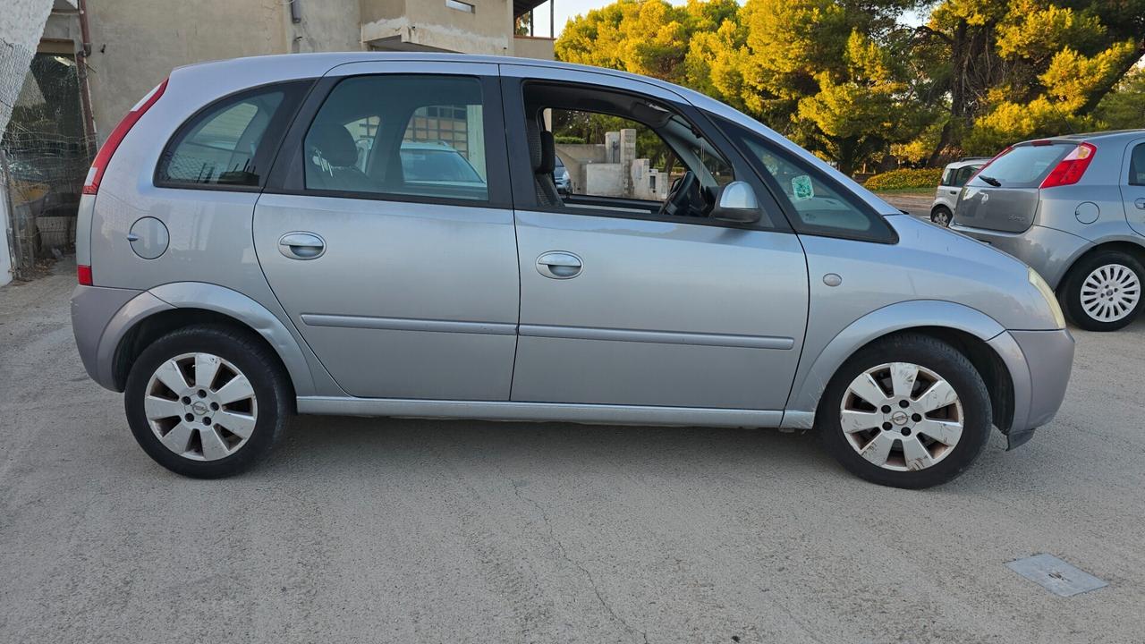Opel Meriva 1.7 CDTI 101CV Cosmo