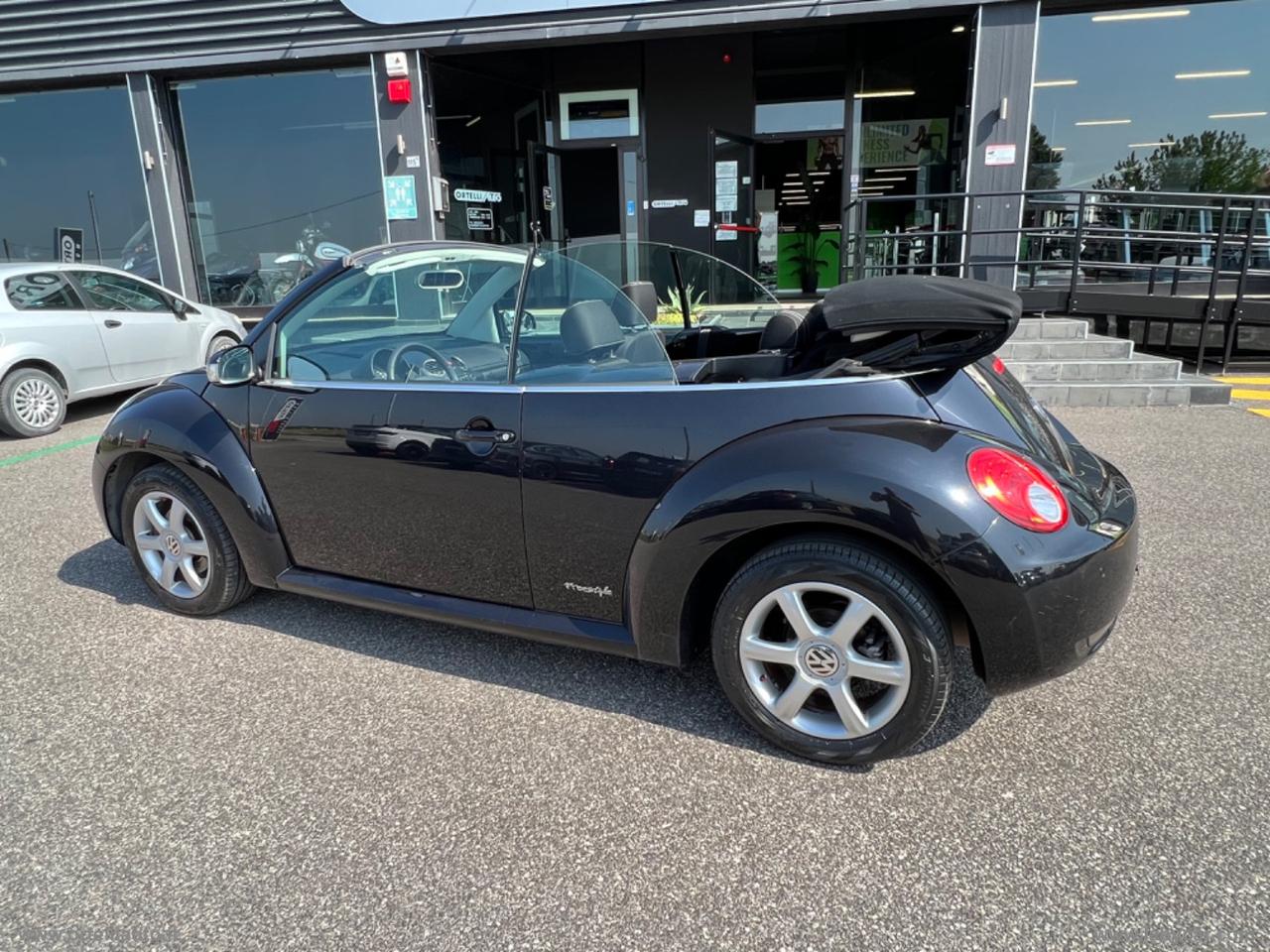 VOLKSWAGEN New Beetle 1.4 16V Cabrio FREESTYLE NEOPATENTATI