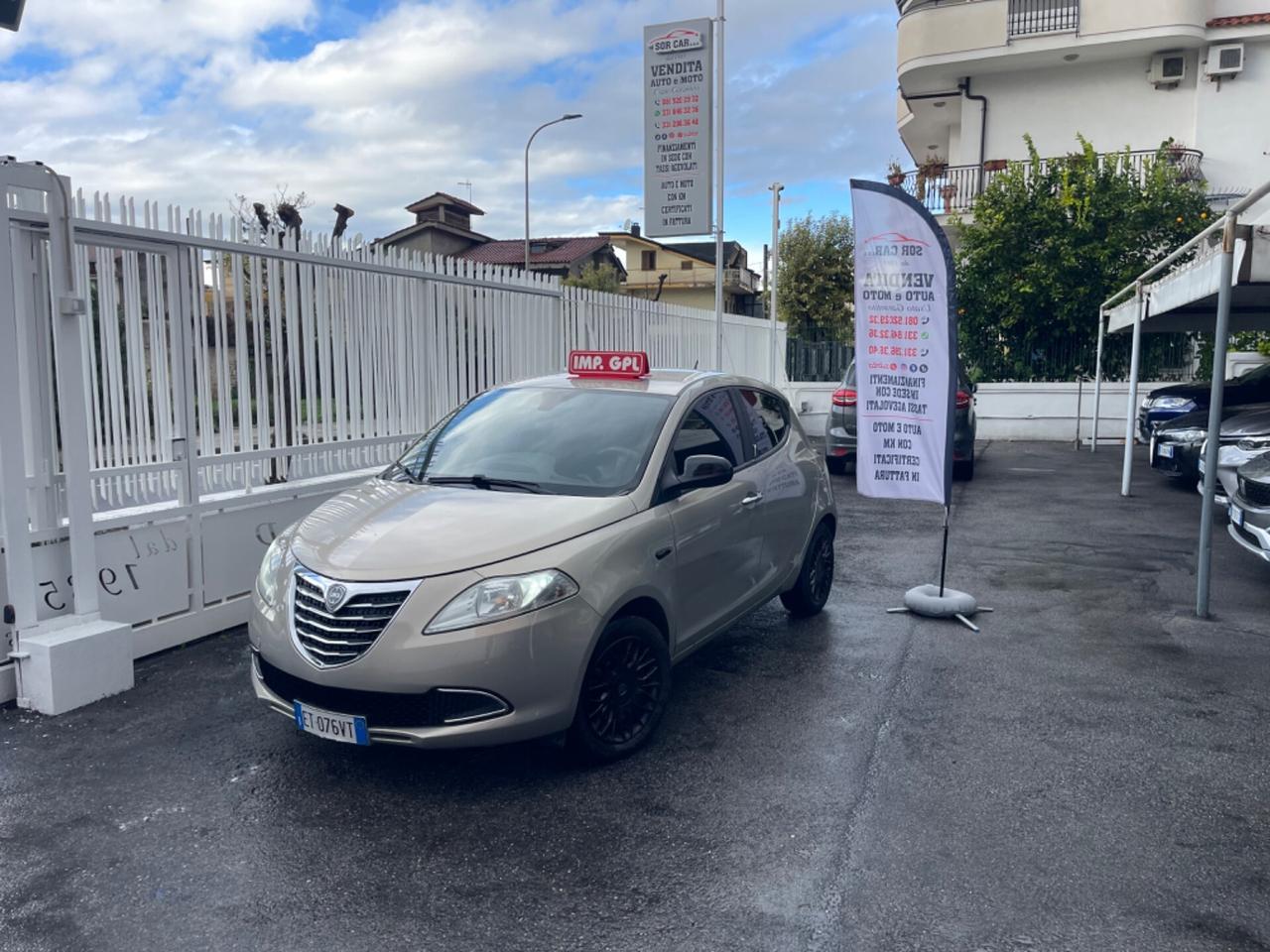 Lancia Ypsilon 1.2 69 CV 5 porte GPL Ecochic Gold