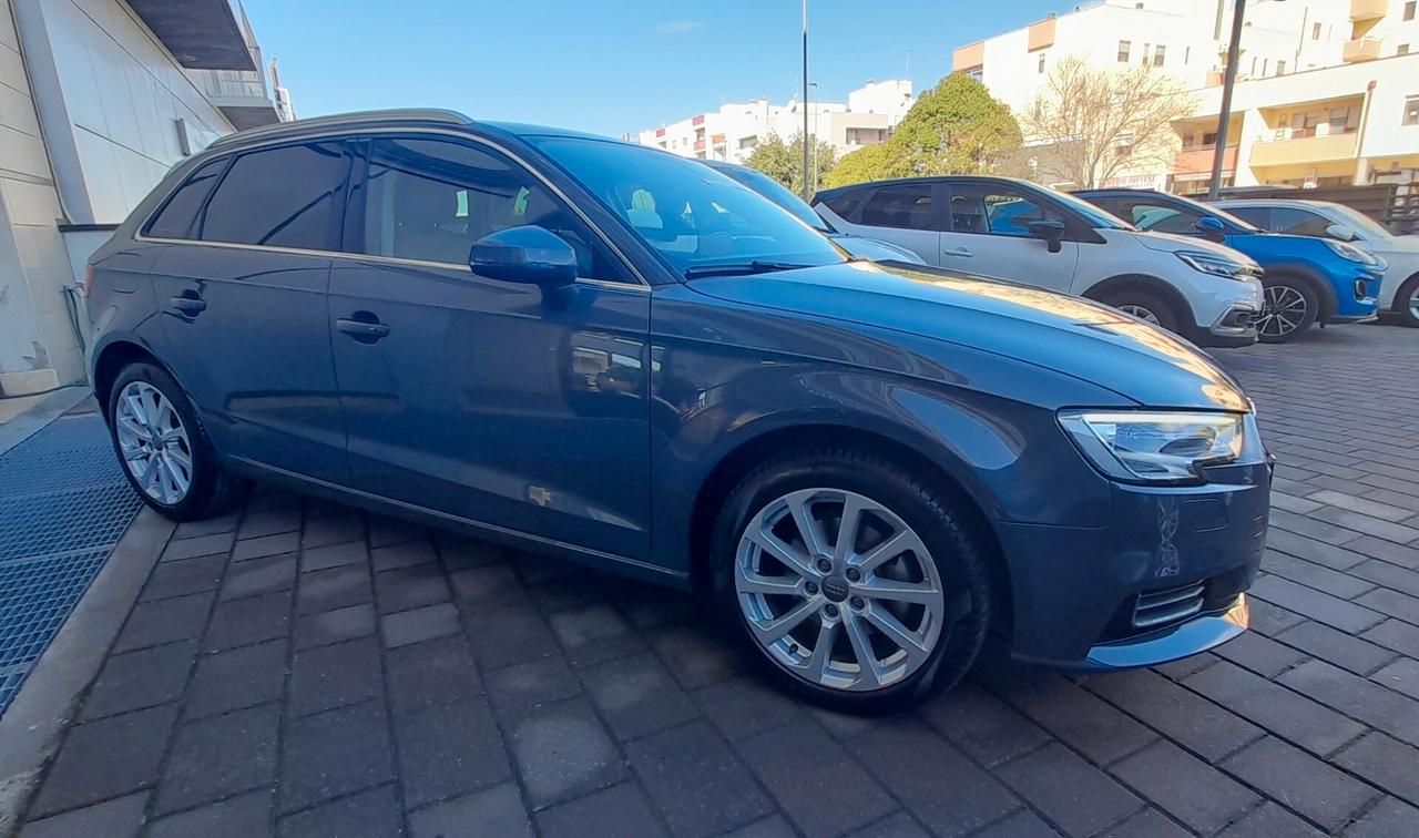 Audi A3 SPB 30 TDI 116cv Design