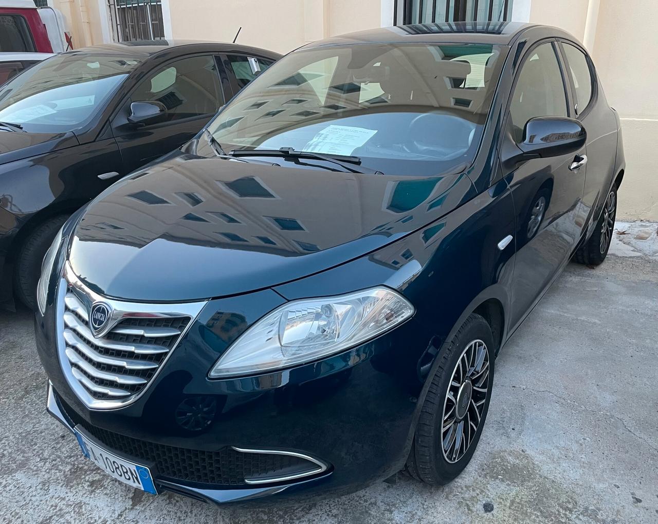 Lancia Ypsilon 1.3 MJT 95 CV 5 porte S&S 30th Anniversary