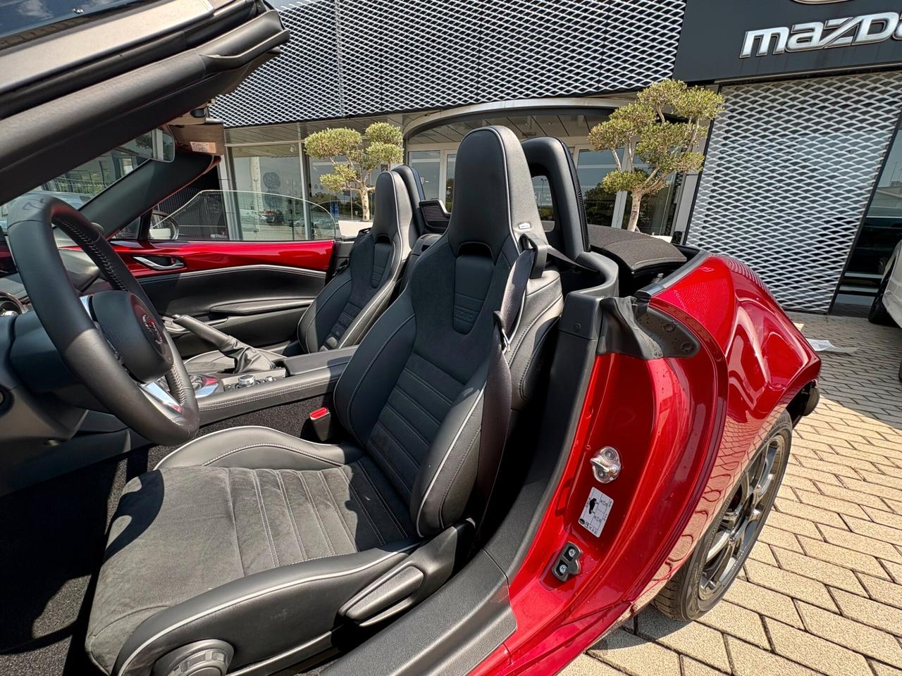 Mazda MX-5 1.5L Skyactiv-G Homura