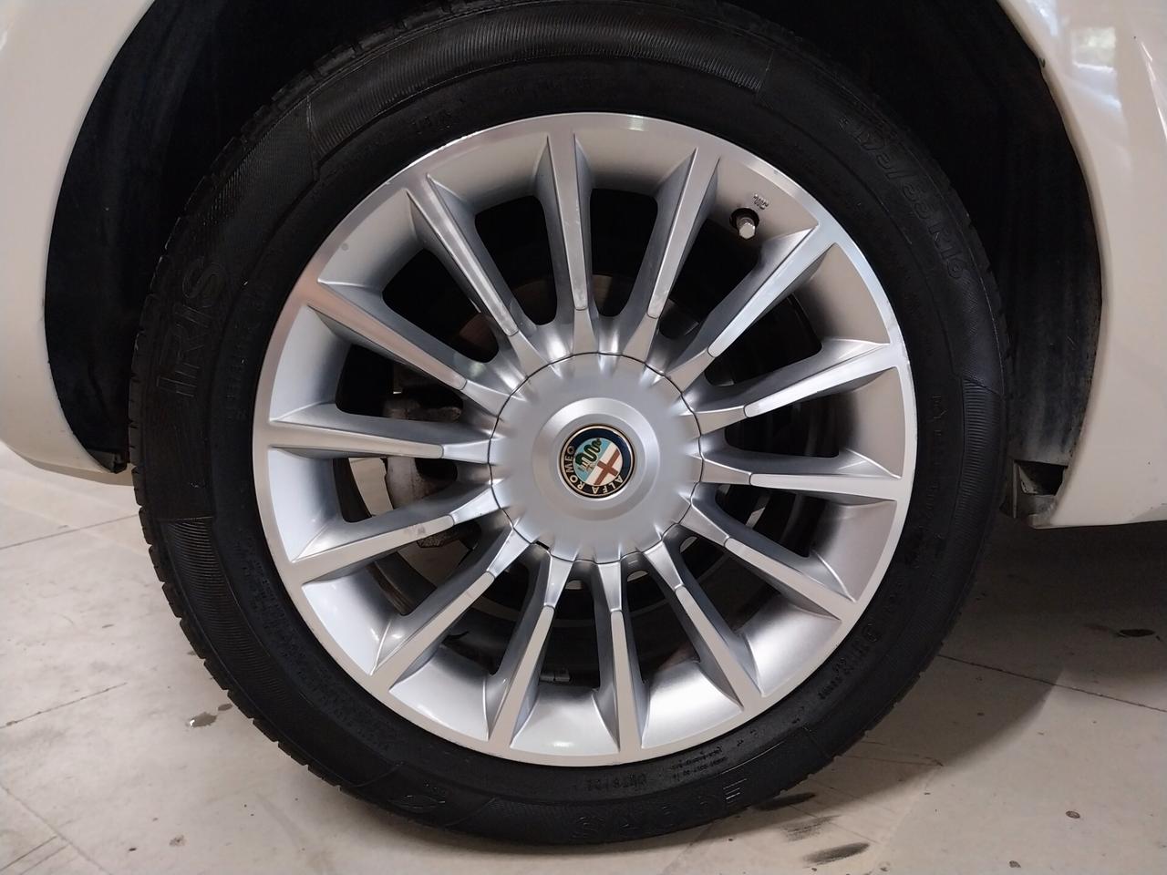 Alfa Romeo MiTo 1.3 JTDM-2 95 CV S&S DISTINCTIVE SPORT PACK
