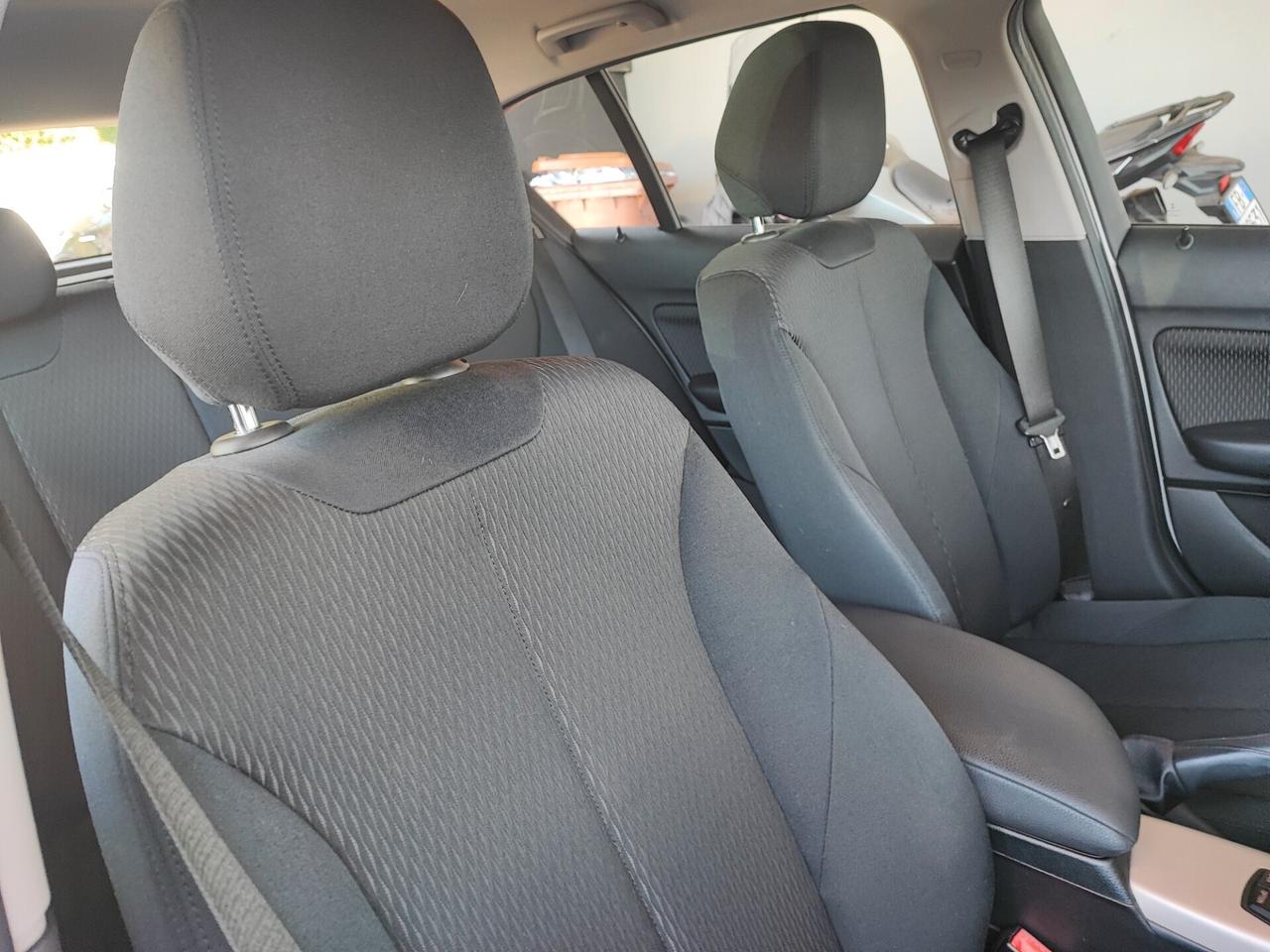 Bmw 116 116d 5p. Efficient Dynamics Urban