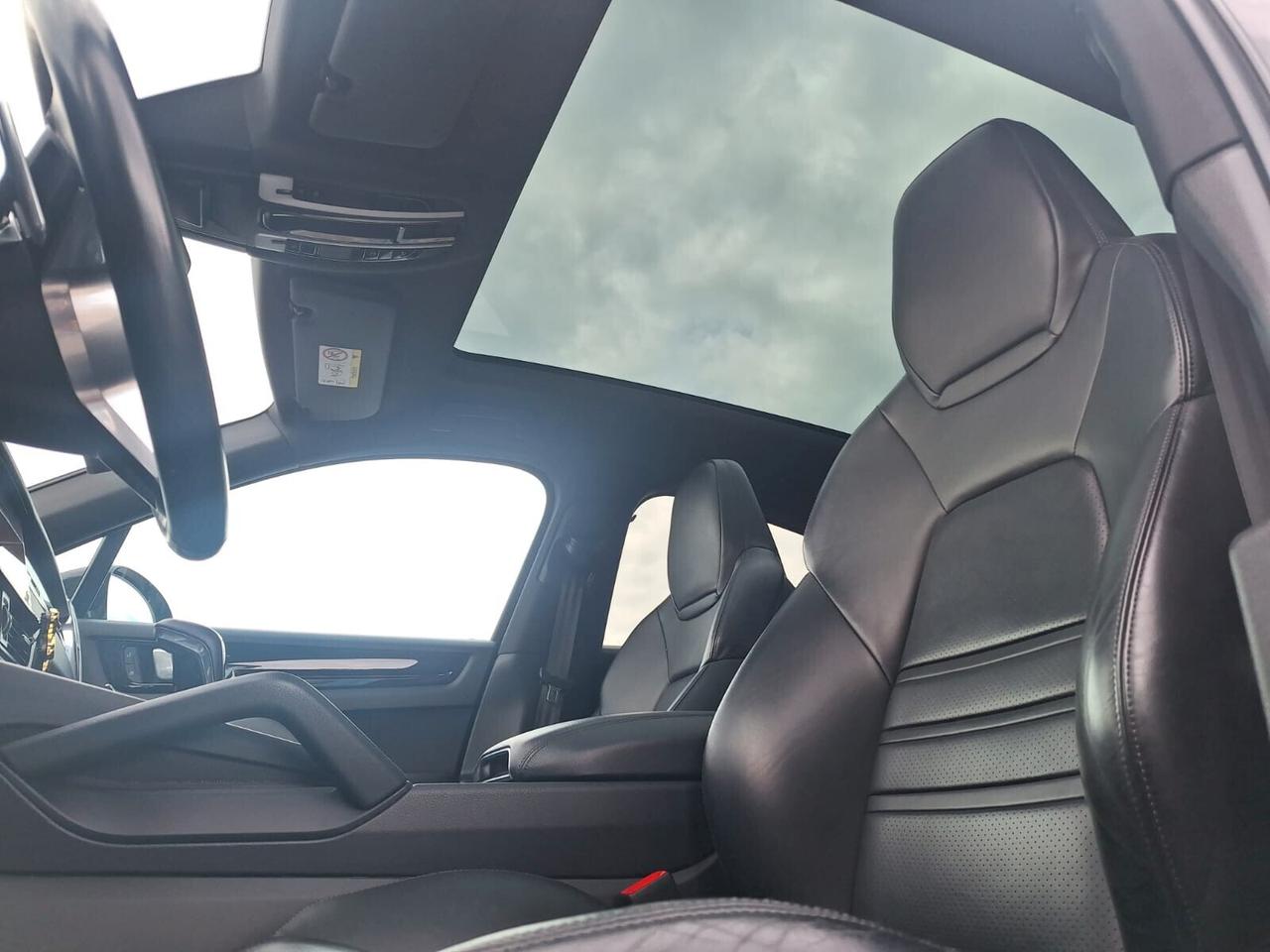 Porsche Cayenne 3.0 V6 E-Hybrid-BENZINA