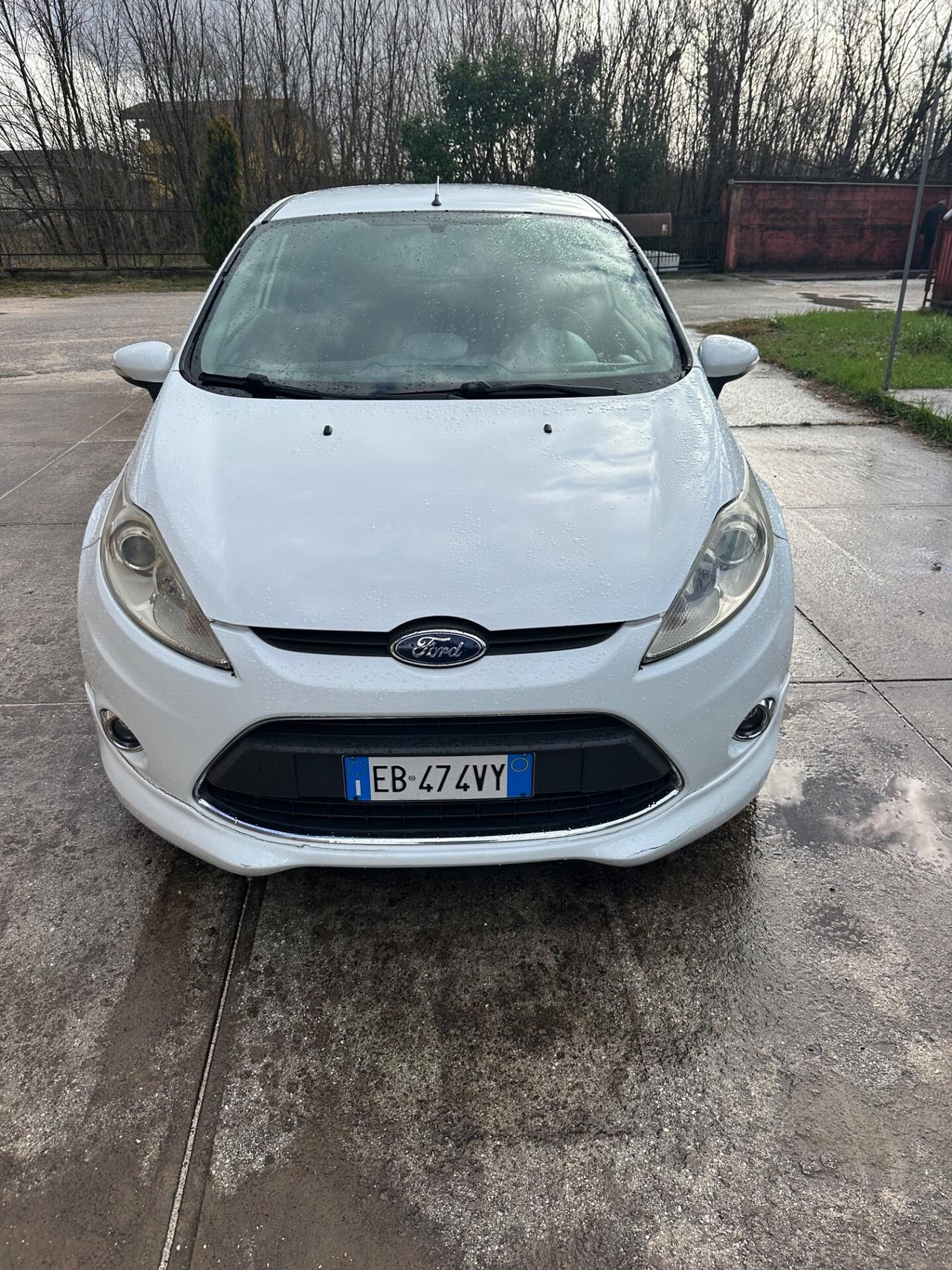 Ford Fiesta 1.6 TDCi 90CV