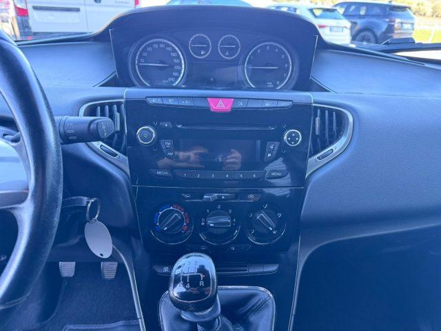 LANCIA Ypsilon 1.2 69 CV 5 porte GPL Gold OK NEOPATENTATI LPG