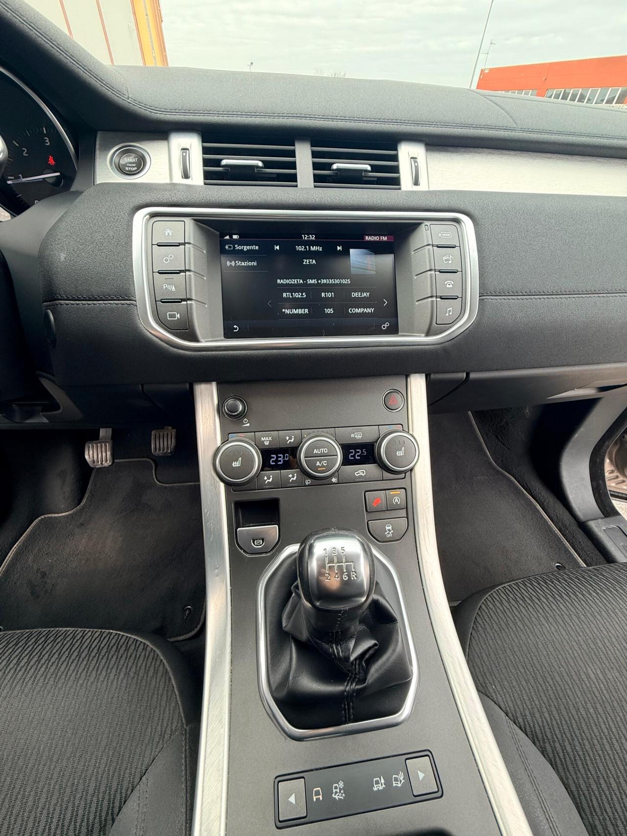 Land Rover Range Evoque 2.0 TD4 180 CV 5p. Pure