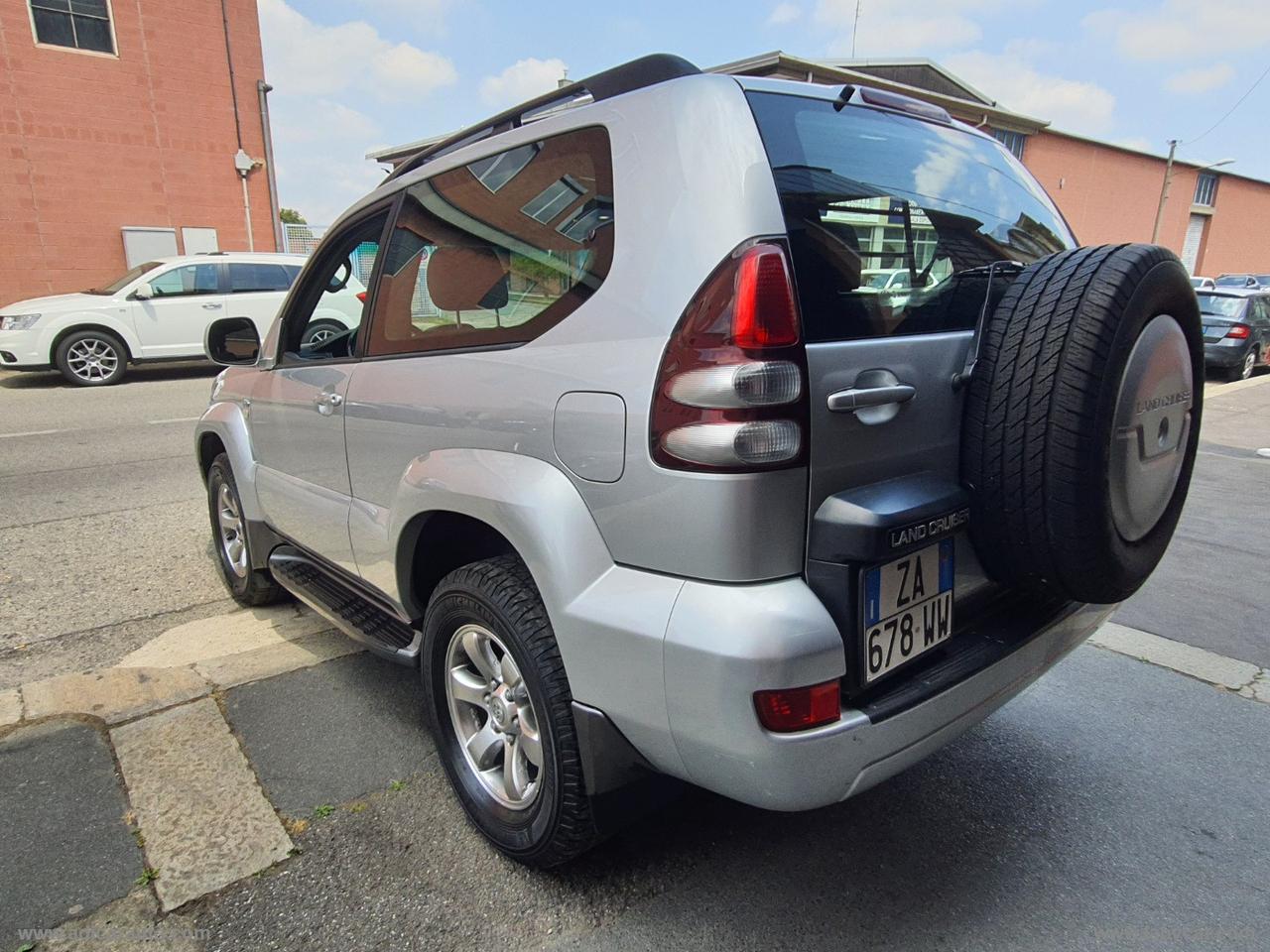 TOYOTA Land Cruiser 3.0 D-4D 16V 3p.