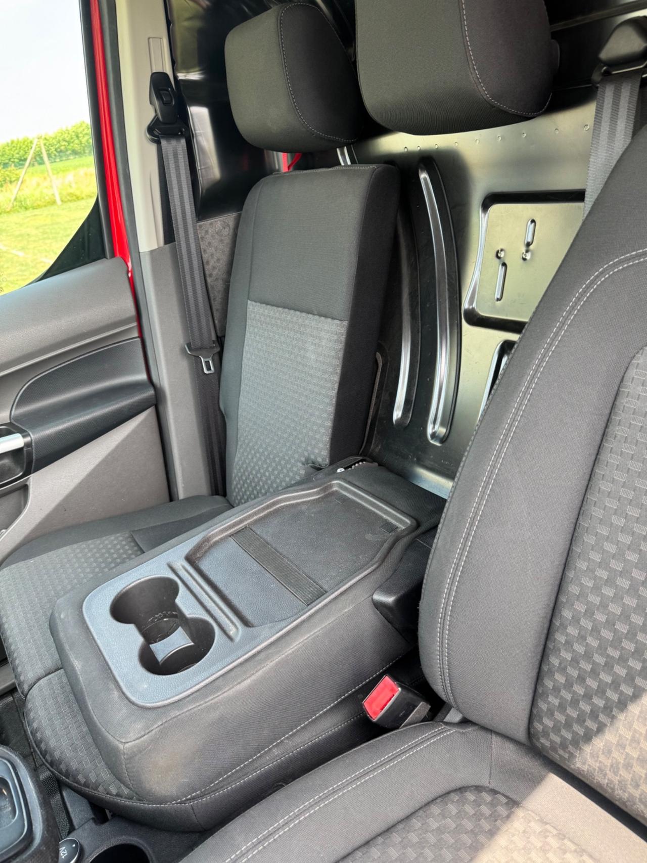 FORD TRANSIT CONNECT FULL OPTIONAL