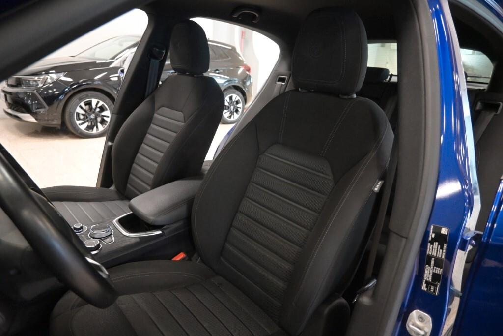 Alfa Romeo Stelvio 2.2 Turbodiesel 160 CV AT8 RWD Super Business