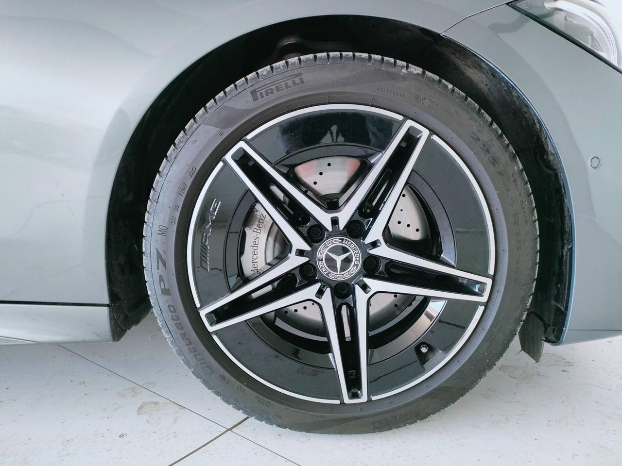 Mercedes-Benz Classe C-S206 SW 2021 - C SW 220 d mhev AMG Line Advanced 197cv auto