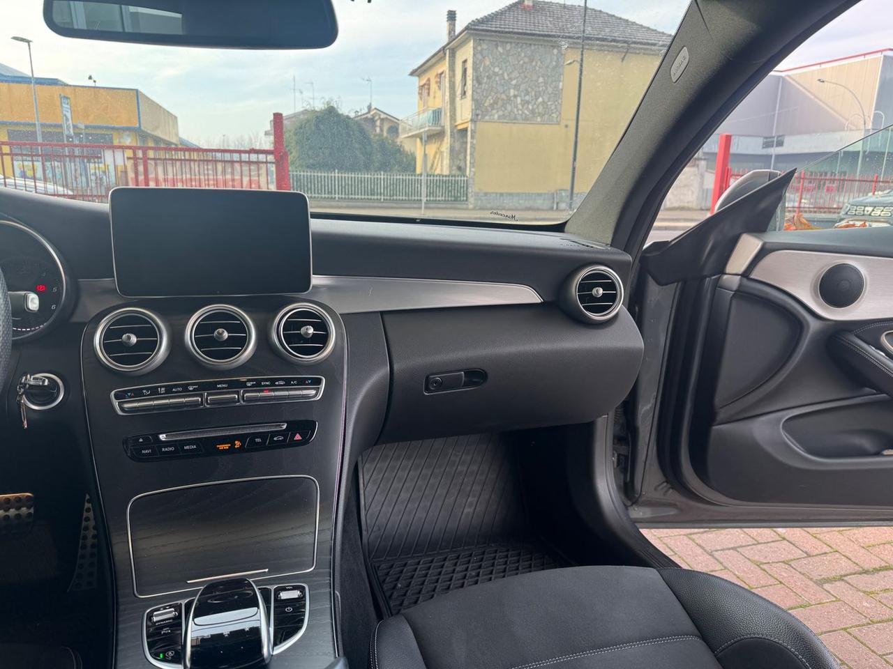 Mercedes-Benz C 250 Premium C 250 D #8387