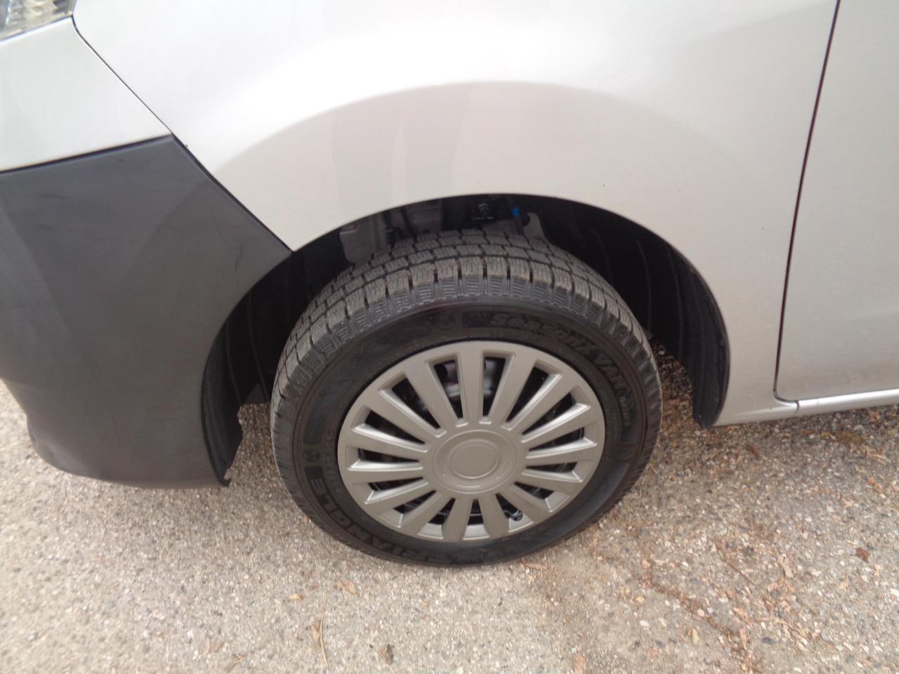 Nissan NV200 1.5 dCi 90CV 5 posti autocarro