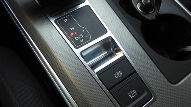 AUDI A6 Avant 40 2.0 TDI Quattro Ultra S-Tronic Business