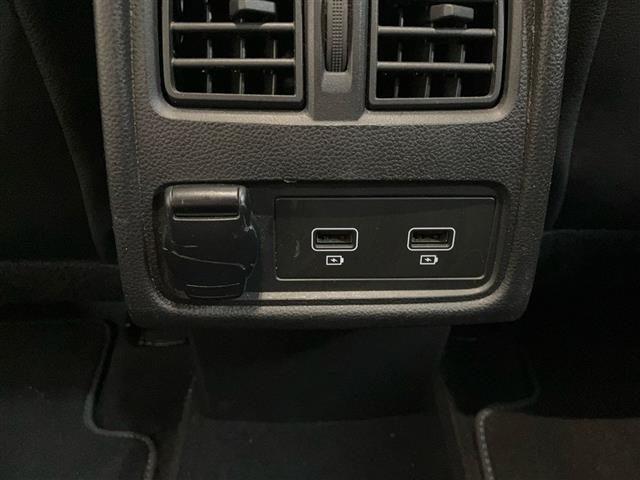 RENAULT Captur 1.6 E-Tech phev Intens 160cv auto my21