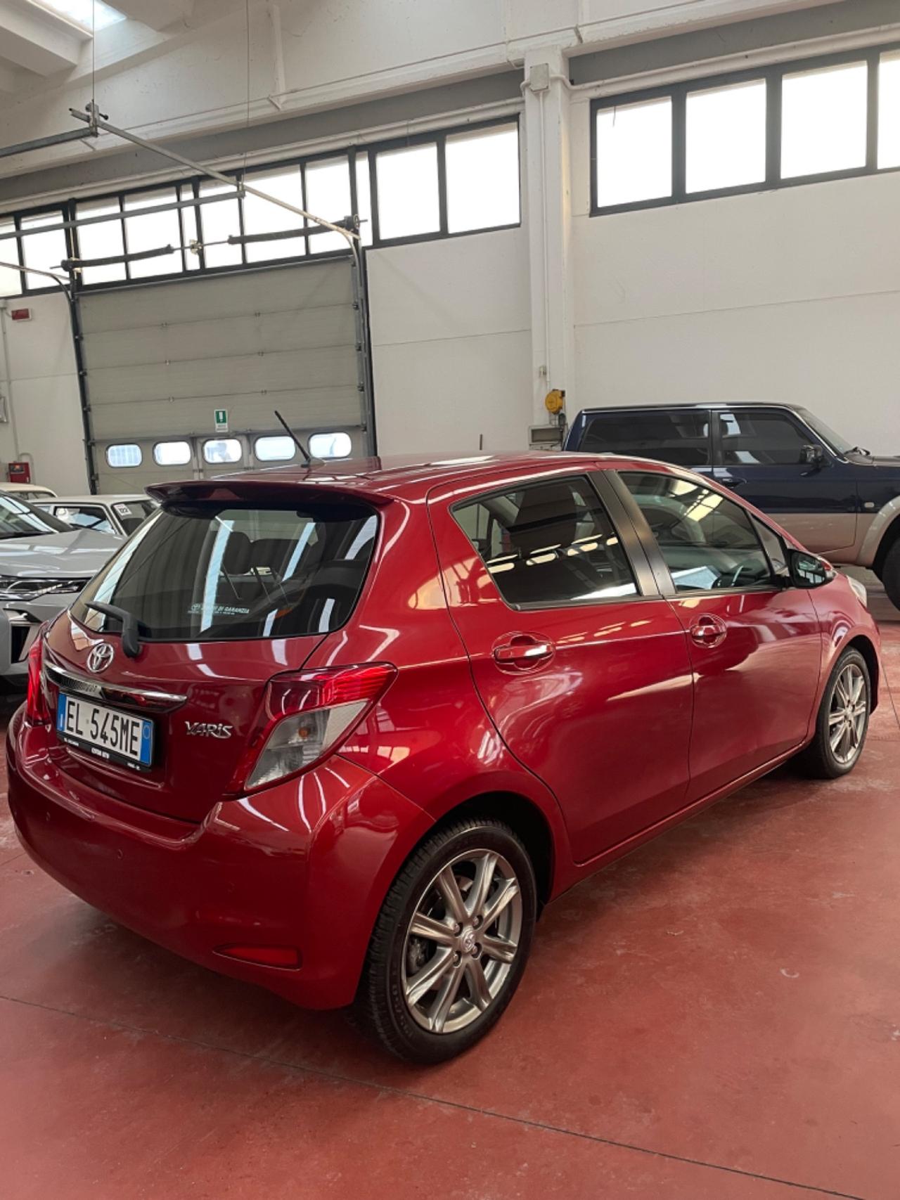 Toyota Yaris 1.4 D-4D 5 porte Lounge