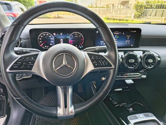 MERCEDES-BENZ A 180 d Automatic Advanced