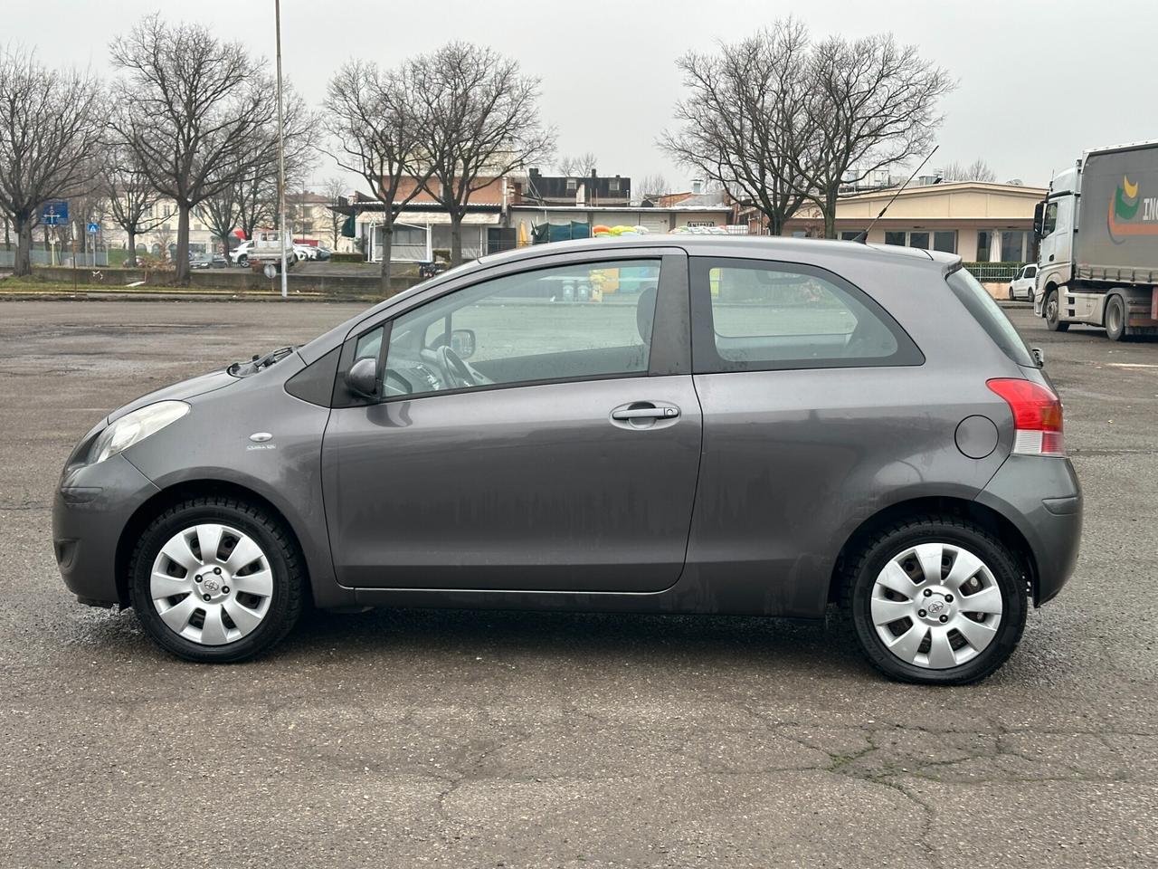 Toyota Yaris 1.0 Benzina (Garanzia 24 Mesi)
