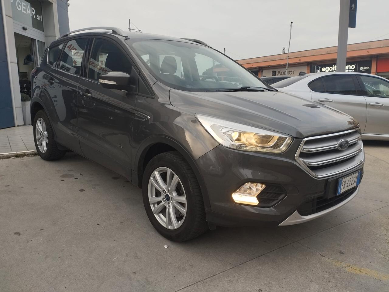 Ford Kuga 2.0 TDCI 150 CV S&S 4WD Powershift Business
