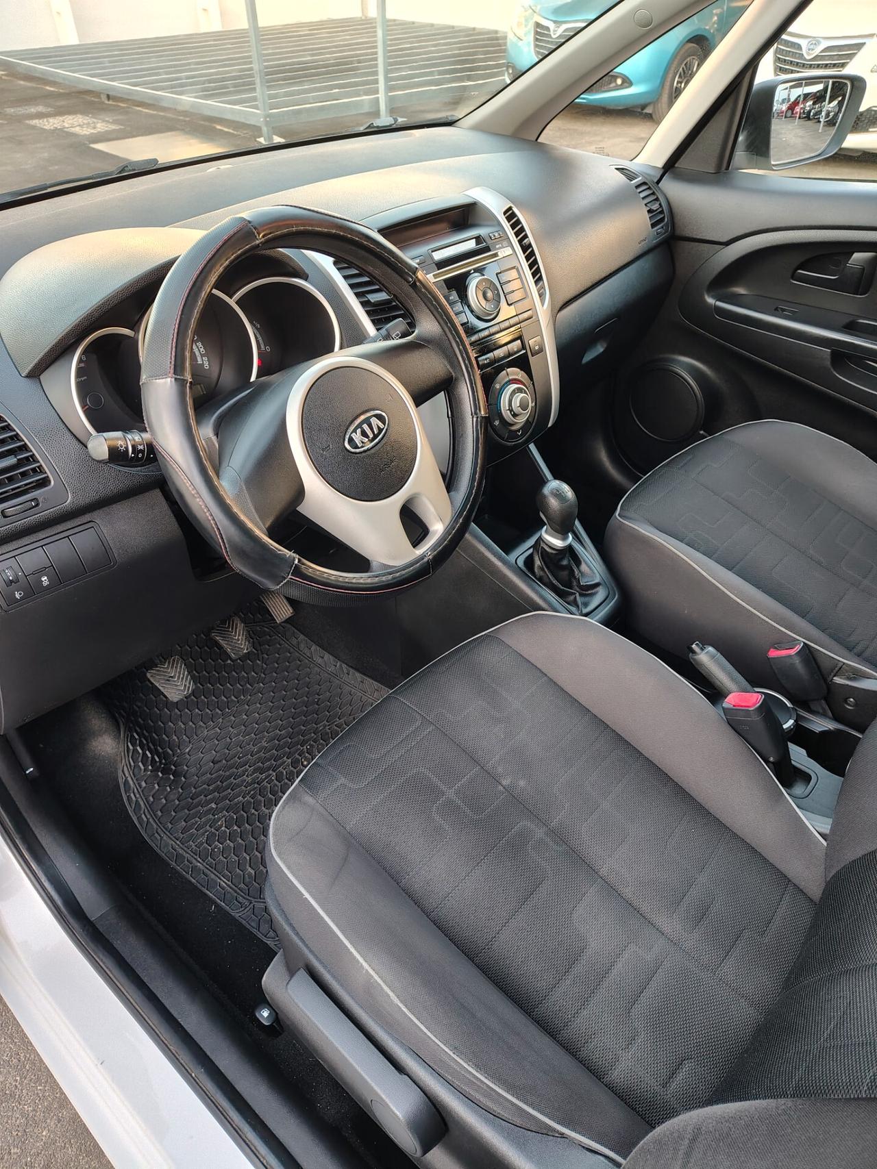 Kia Venga 1.4 CRDi 90CV WGT EX