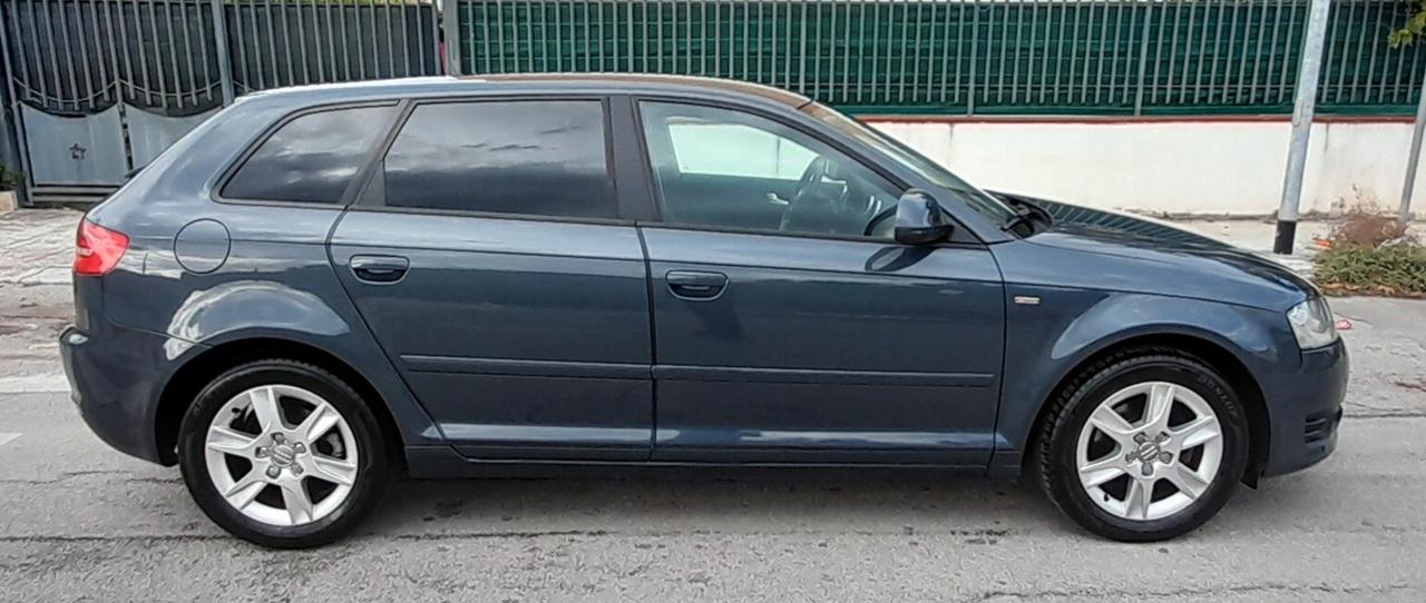 Audi A3 SPB 1.6 TDI CR F.AP. Young Edition