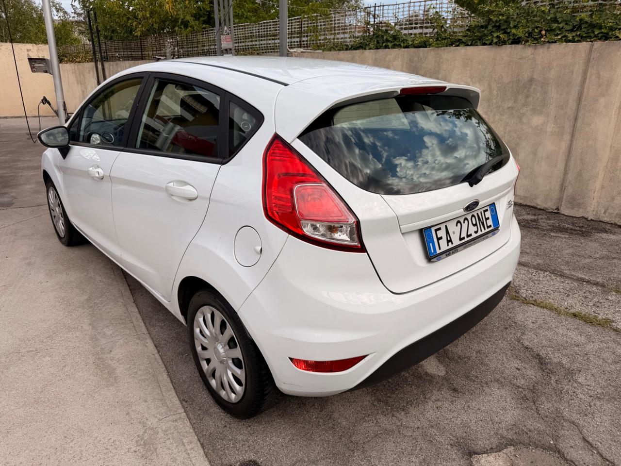 FORD FIESTA1.0 BENZINA NEOPATENTATI GARANZIA EURO6