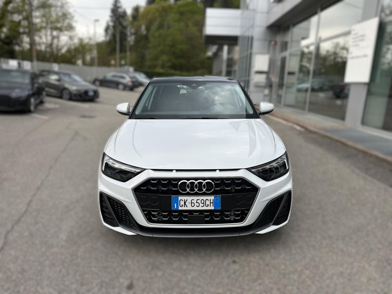 Audi A1 Sportback 30 TFSI S line edition
