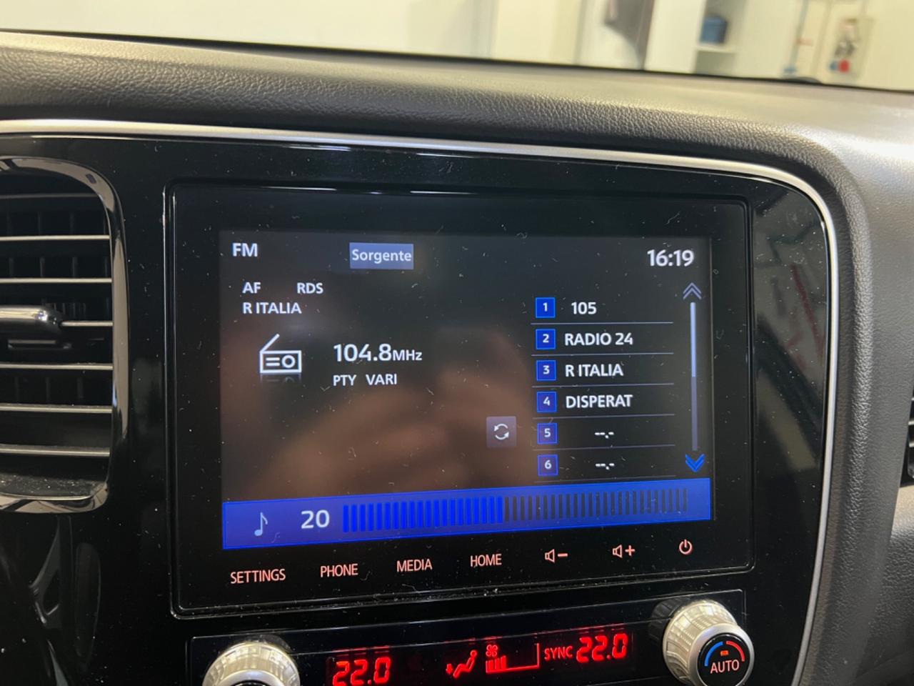 Mitsubishi Outlander 2.4 MIVEC 4WD PHEV Instyle Plus SDA