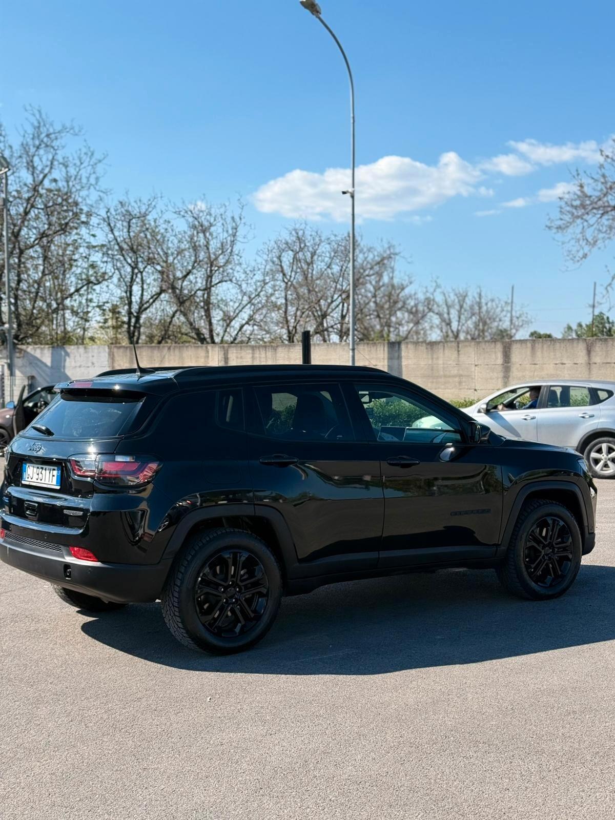 Jeep Compass 1.3 4xe Night Eagle iva esposta