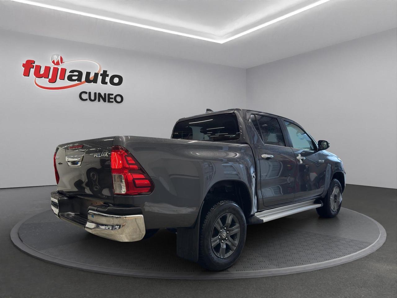 Toyota Hilux Double Cab Lounge 2.4D 150 CV 6