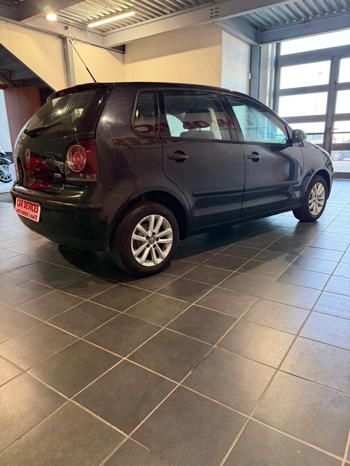 Volkswagen Polo 1.4 -NEOPATENTATI