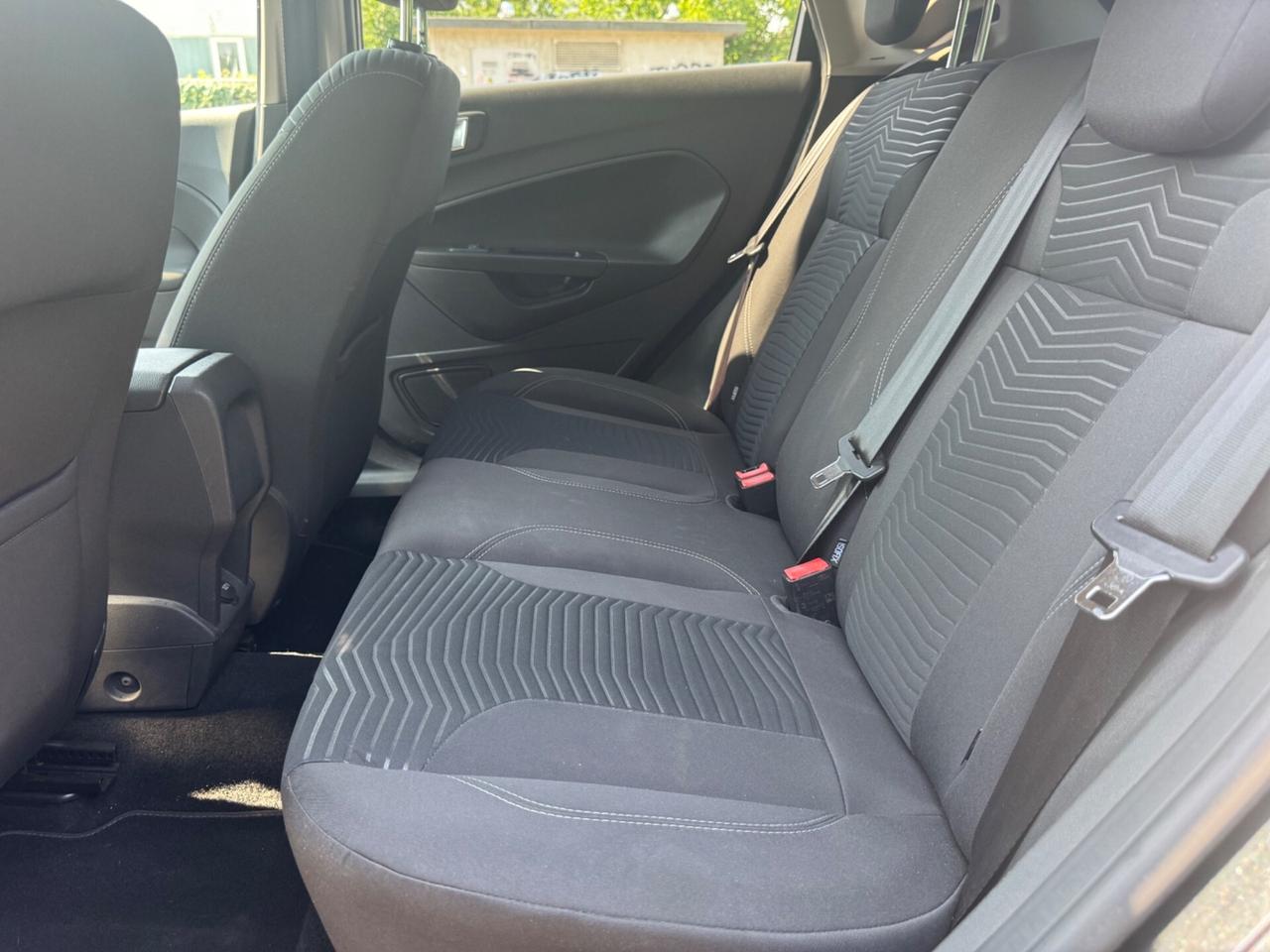 Ford Fiesta 1.5 TDCi 75CV 5 porte Titanium