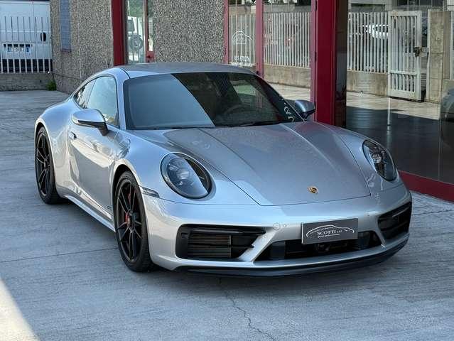 Porsche 992 911 Coupe 3.0 Carrera 4 GTS auto