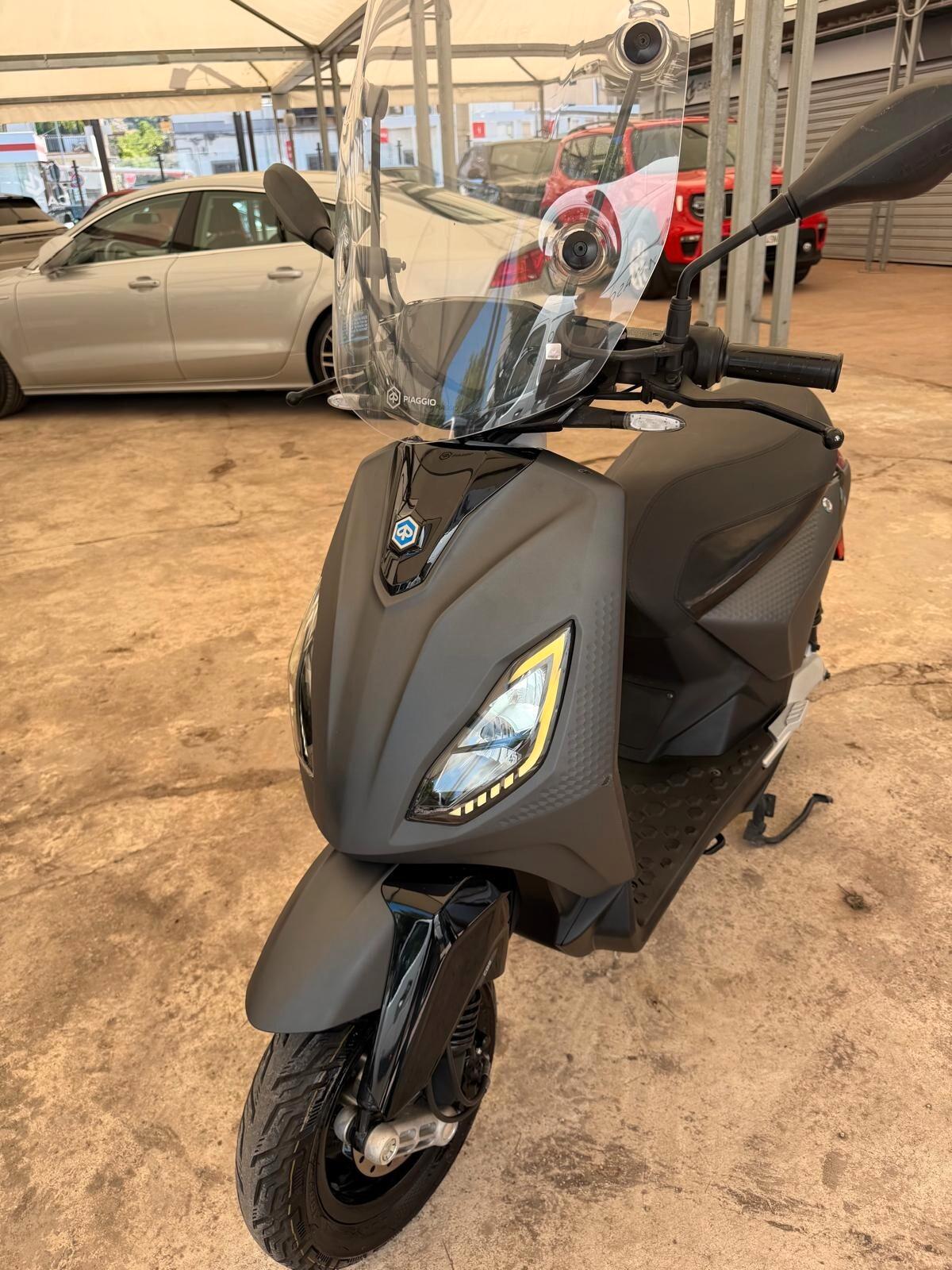 Piaggio 1 Active