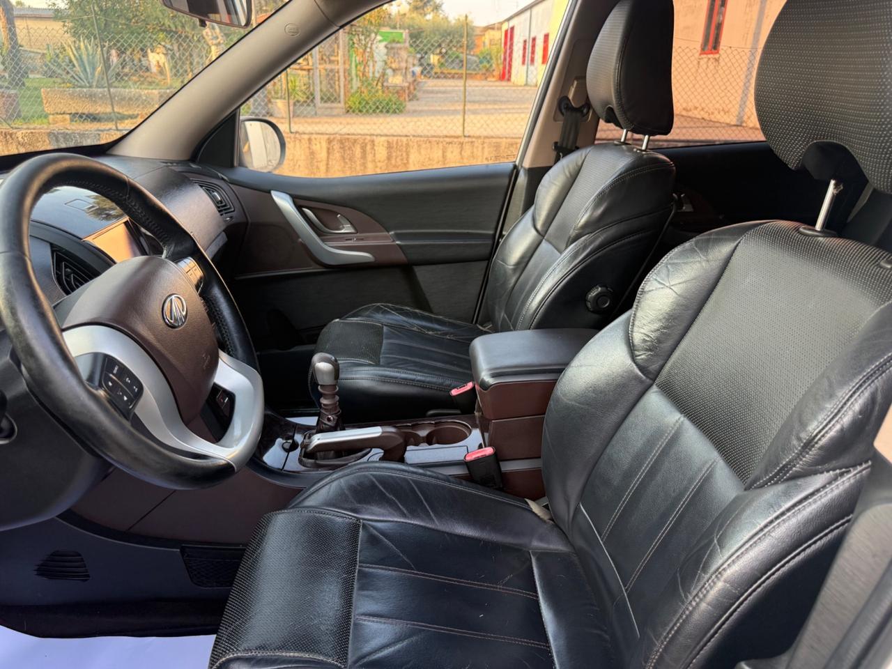 Mahindra XUV500 2.2 16V FWD W8