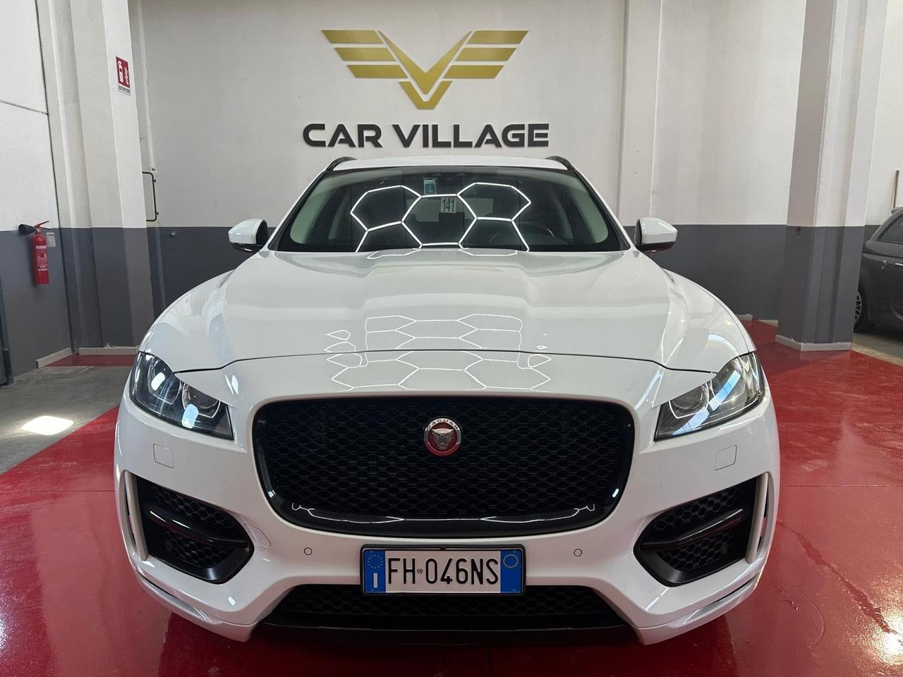 Jaguar F-Pace 2.0 D 180 CV AWD aut. R-Sport