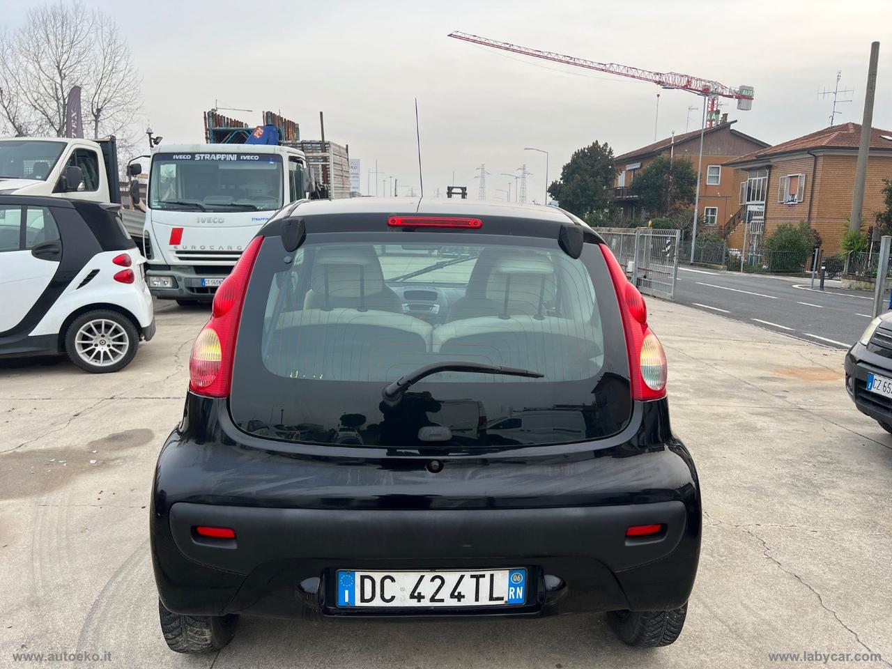 PEUGEOT 107 1.0 68 CV 3p. Sweet Years