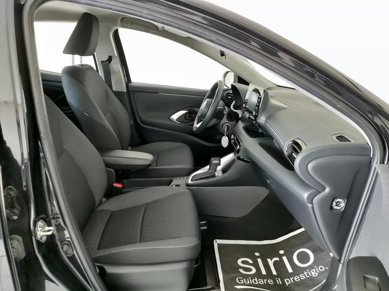 TOYOTA Yaris IV 2020 - Yaris 1.5h Active