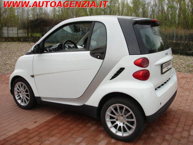 SMART ForTwo 1000 52 kW coupé limited two