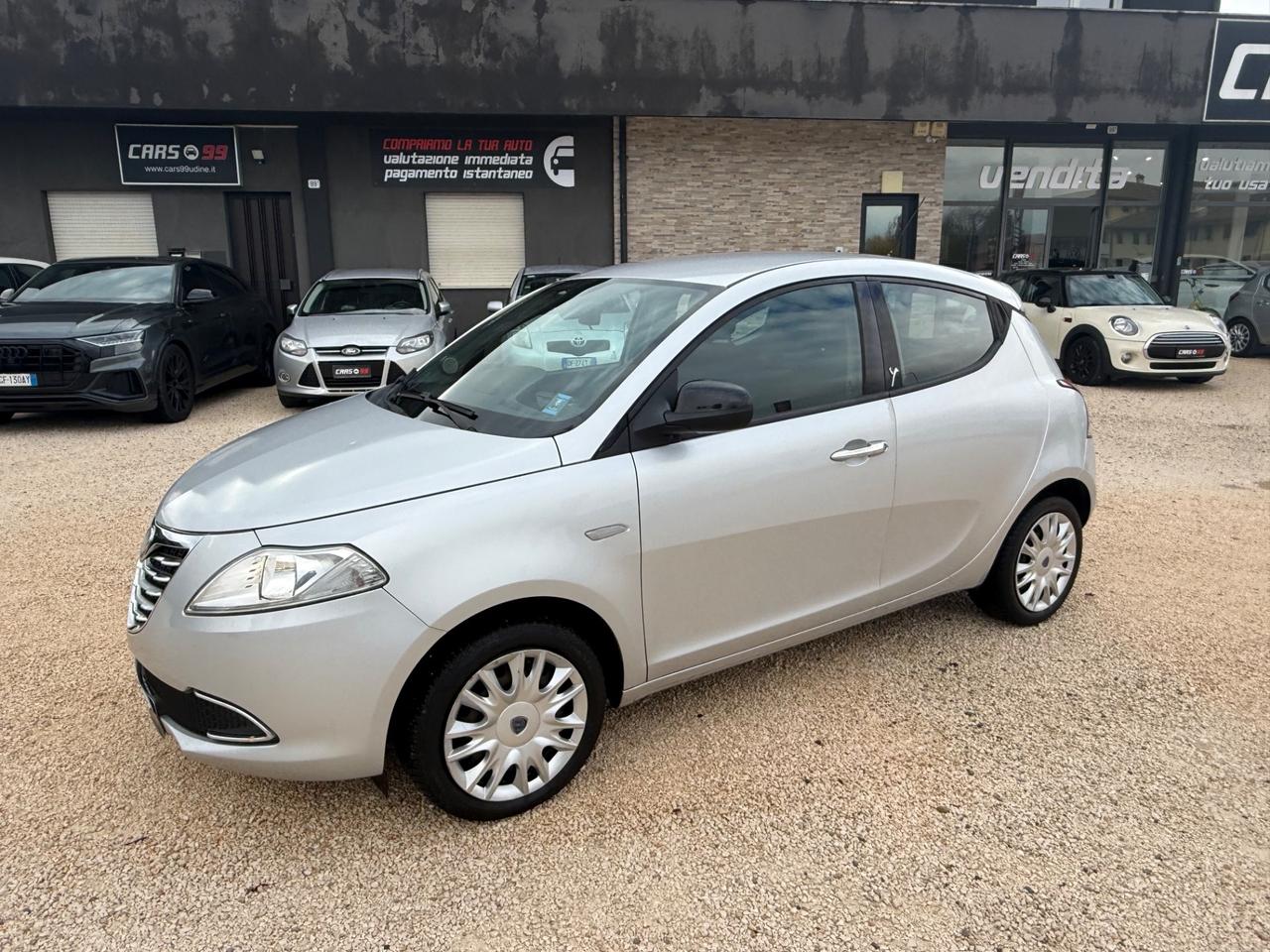 Lancia Ypsilon 1.2 69 CV 5 porte Silver