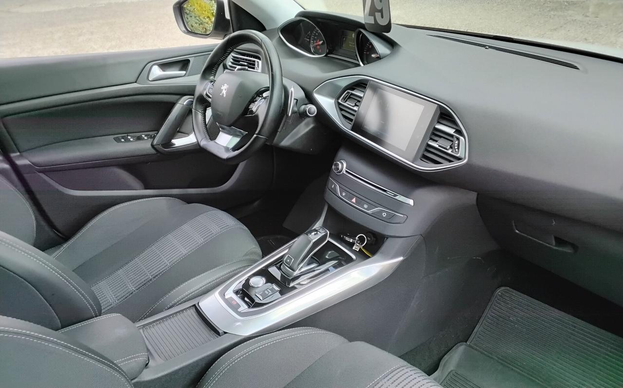 Peugeot 308 BlueHDi 130 S&S SW Allure