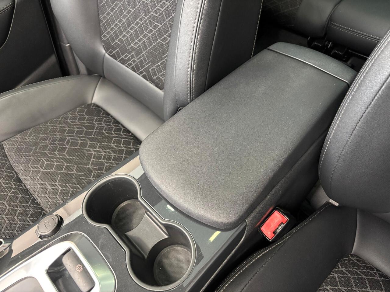 Peugeot 3008 1.6 hdi TETTO**88MILA KM**