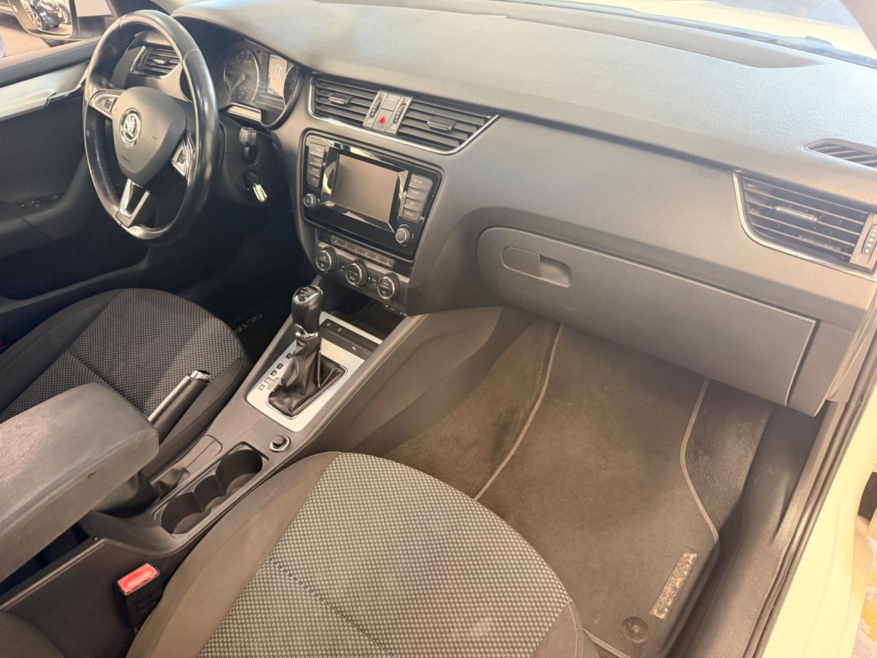 Skoda Octavia 1.6 TDI CR 105 CV DSG Wagon Executive