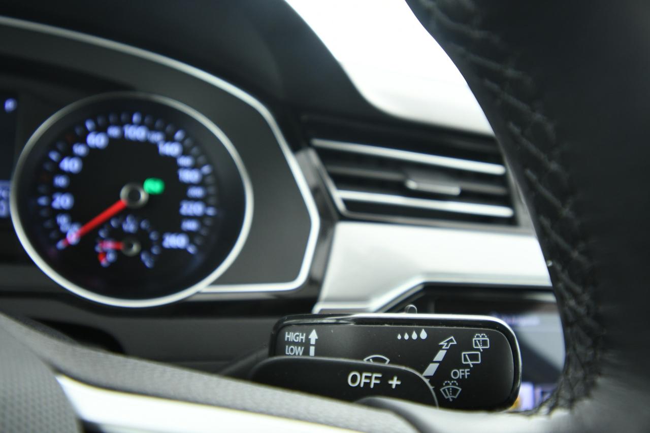 VOLKSWAGEN Passat Variant 2.0 tdi Business 150cv dsg ACC+APP CONNECT