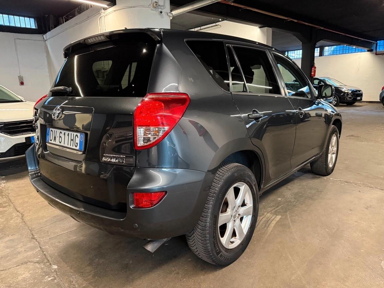 Toyota RAV 4 Crossover 2.0 Sol 4x4