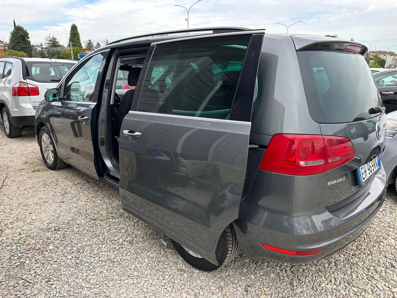 Volkswagen Sharan 2.0 TDI DSG Highline BlueMotion 7 POSTI