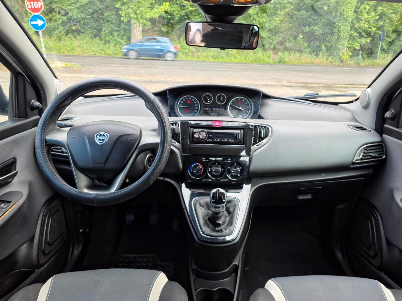 Lancia Ypsilon 1.2 69 CV 5 porte GPL Ecochic Gold 2014-E6 Manuale NEO