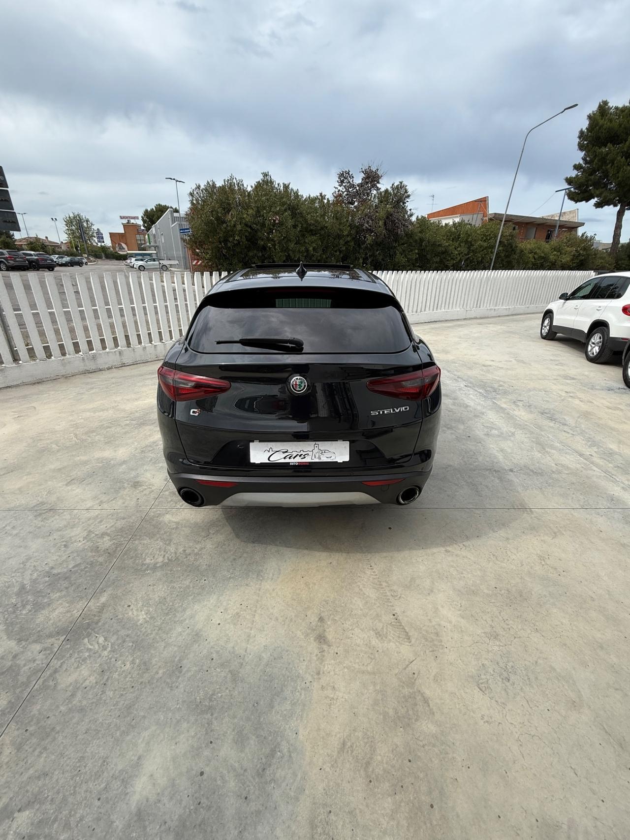 Alfa Romeo Stelvio 2.2 Turbodiesel 210 CV AT8 Q4 Executive